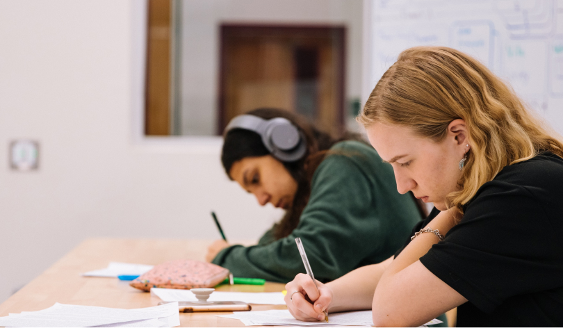 FIND OUT SCHOLARSHIPS & FINANCING OPPORTUNITIES